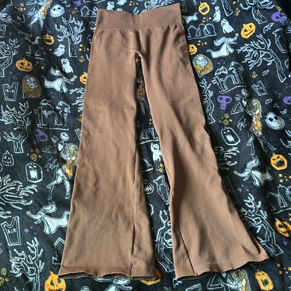 Stretchy flare yoga pants